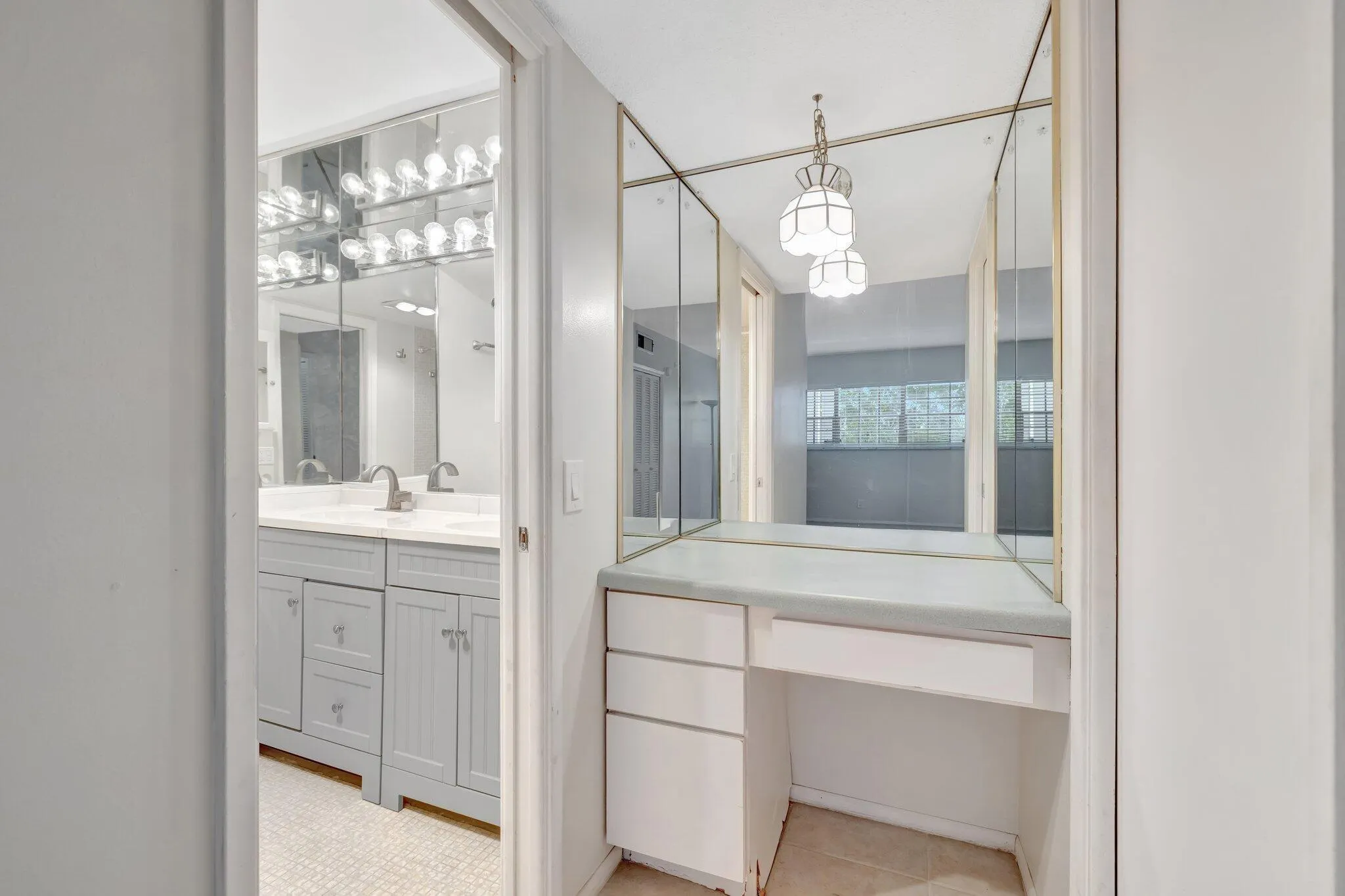 2751 N Palm Aire Drive, #502