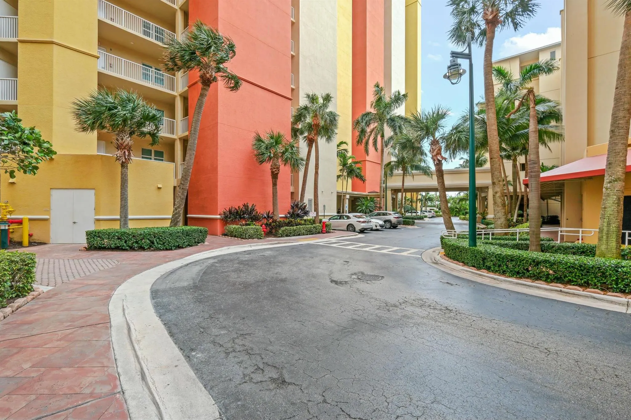 2640 Lake Shore Drive, #1710