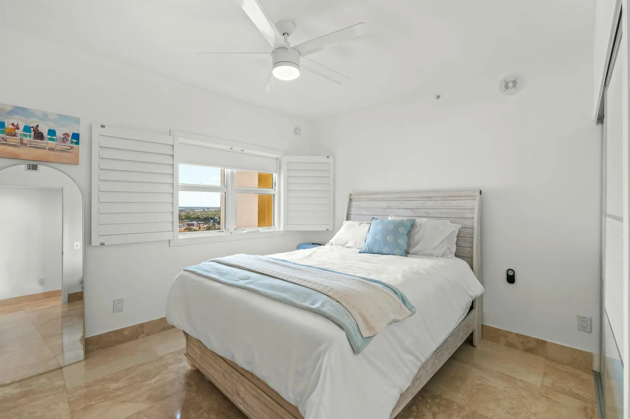 2640 Lake Shore Drive, #1710