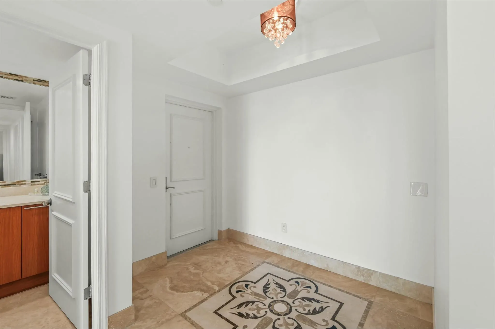 2640 Lake Shore Drive, #1710