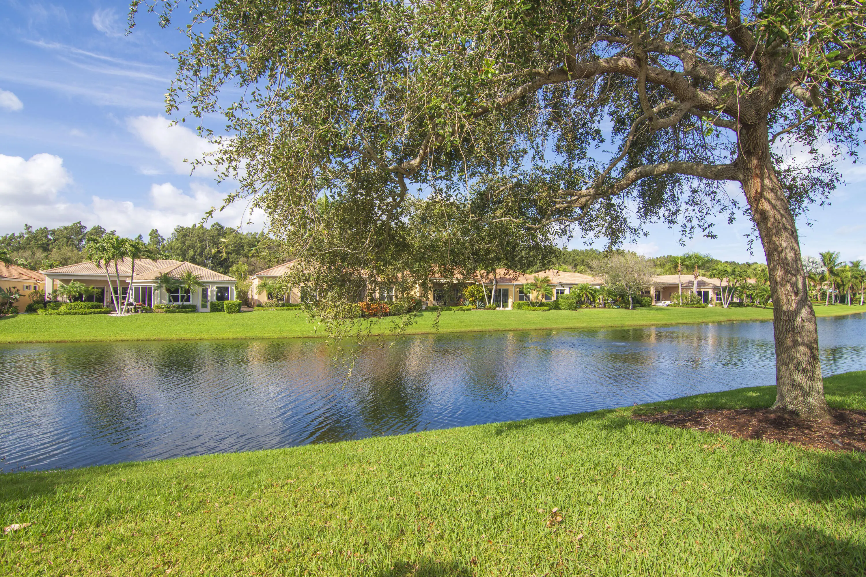 9555 E Maiden Court