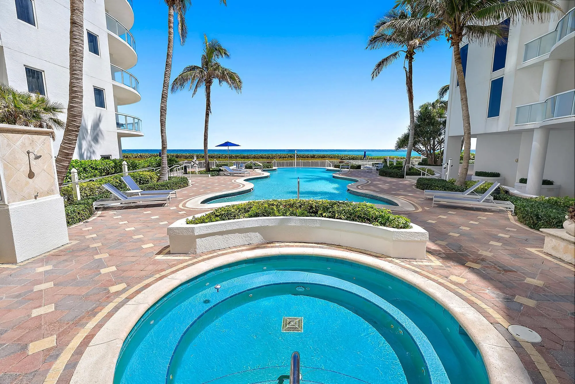 4600 N Ocean Drive, #402