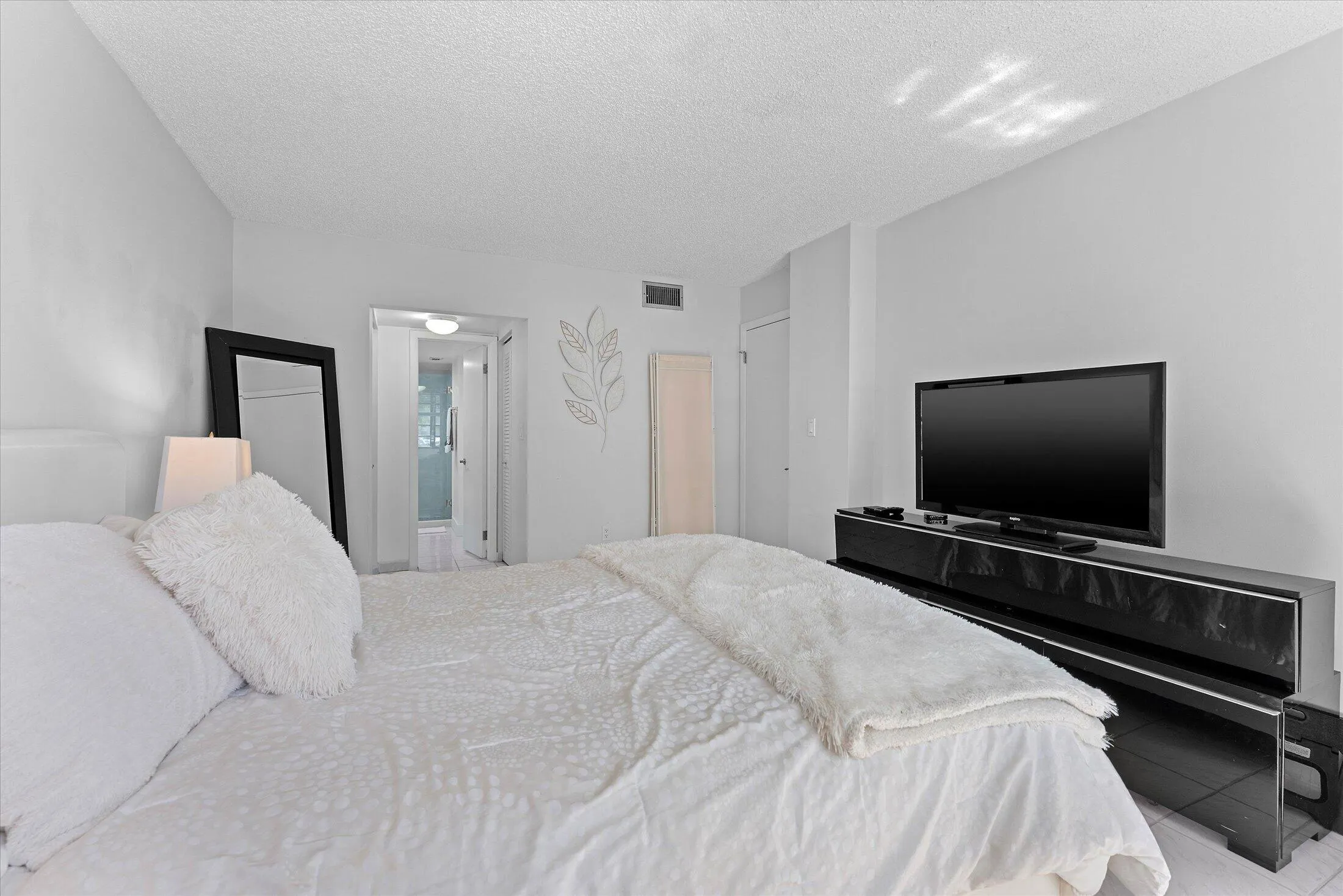 1101 Colony Point Circle, #118