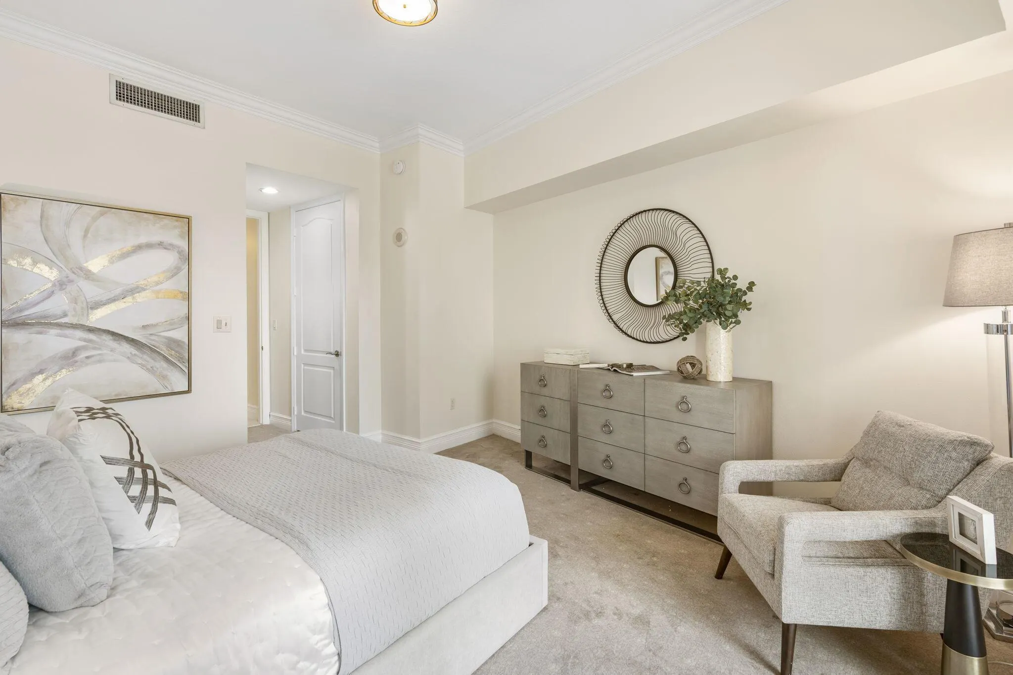 201 S Narcissus Avenue, #605