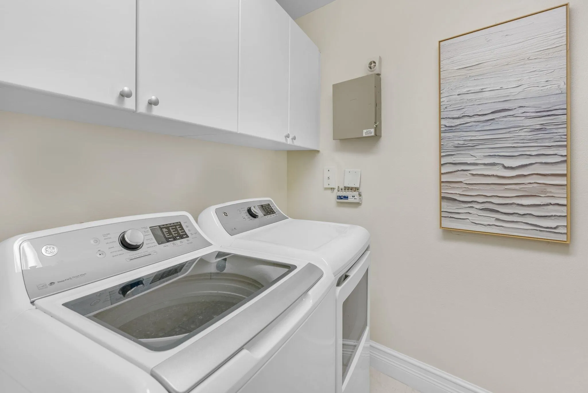 201 S Narcissus Avenue, #605
