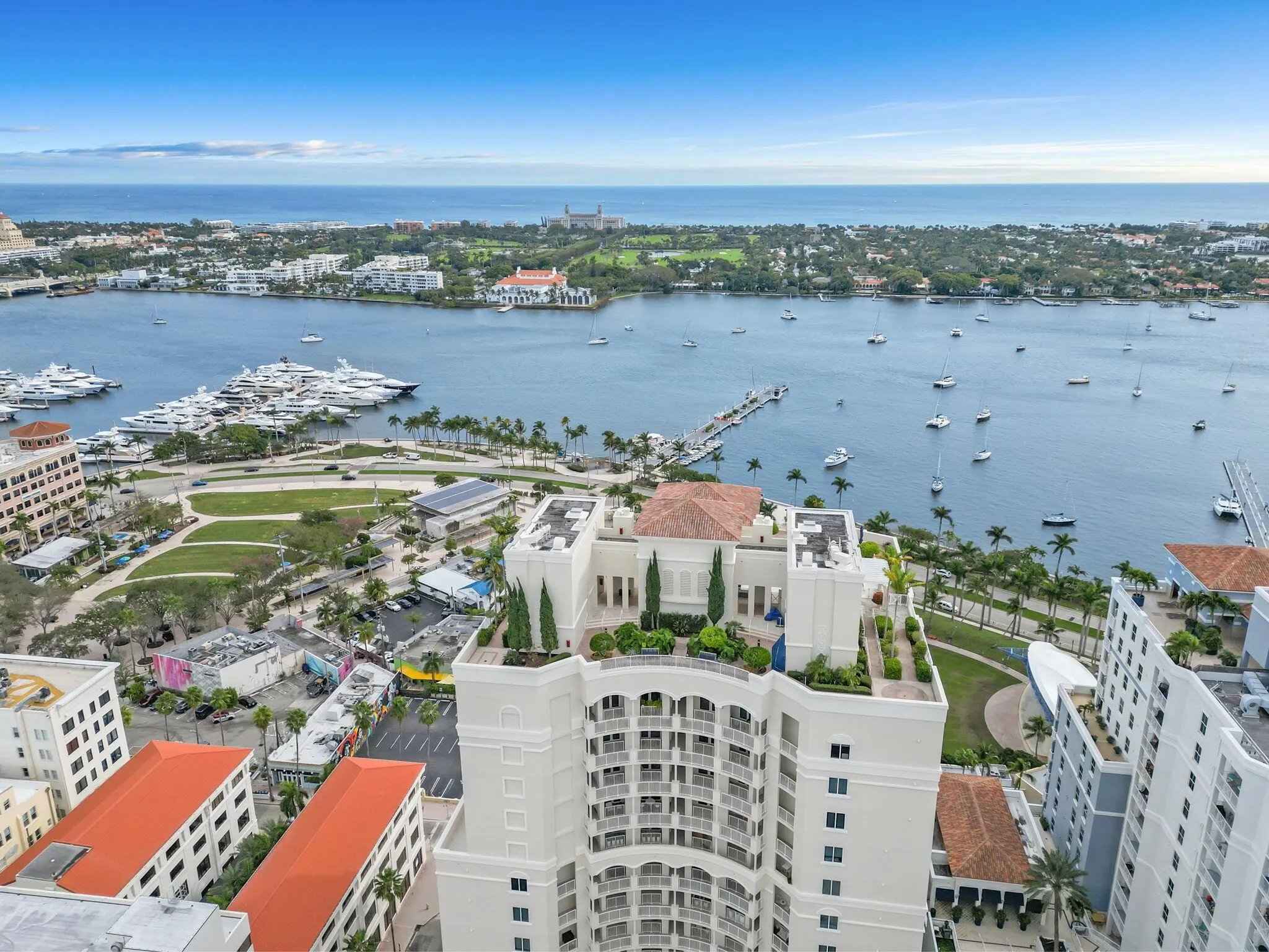 201 S Narcissus Avenue, #605