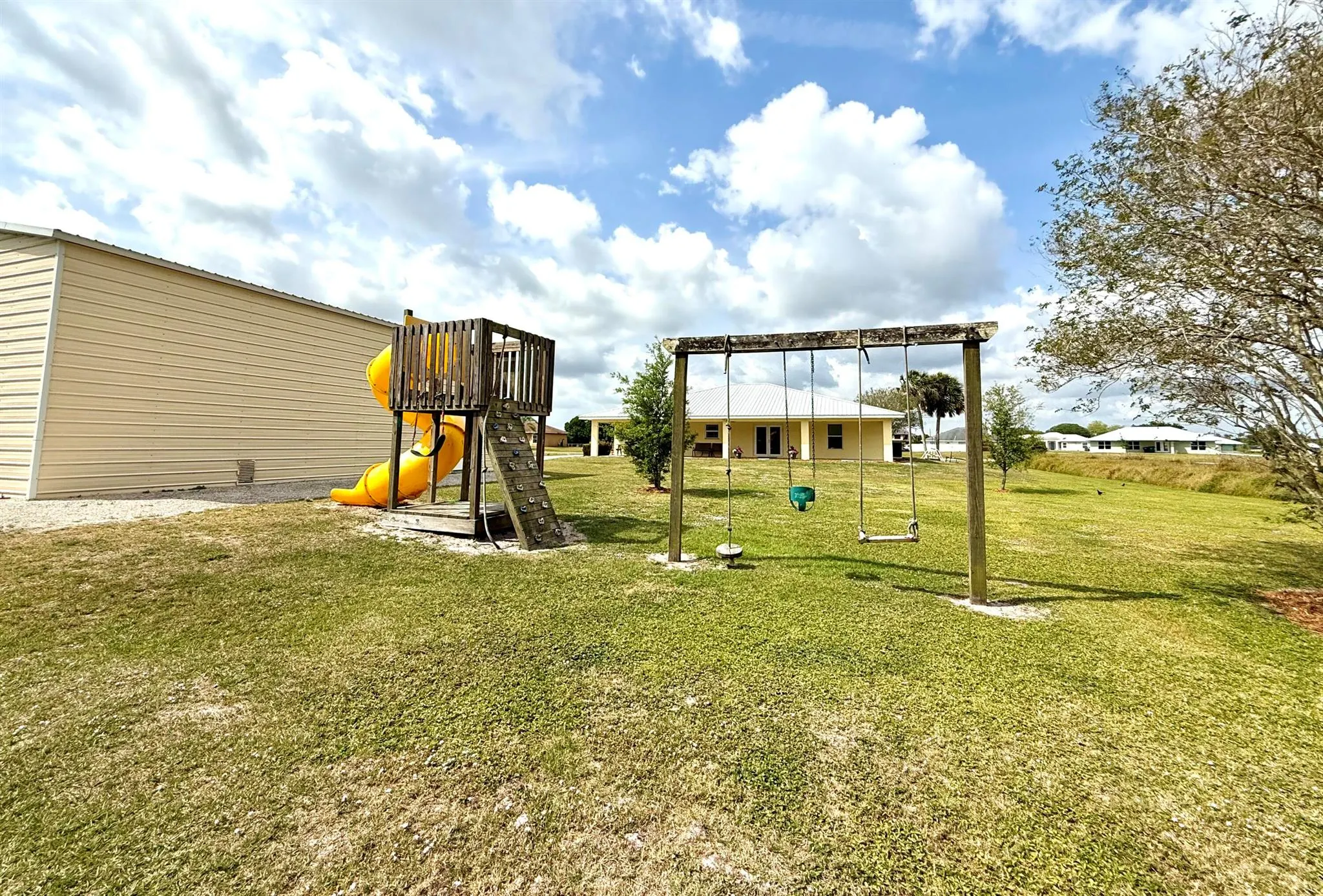 472 SW 86th Terrace