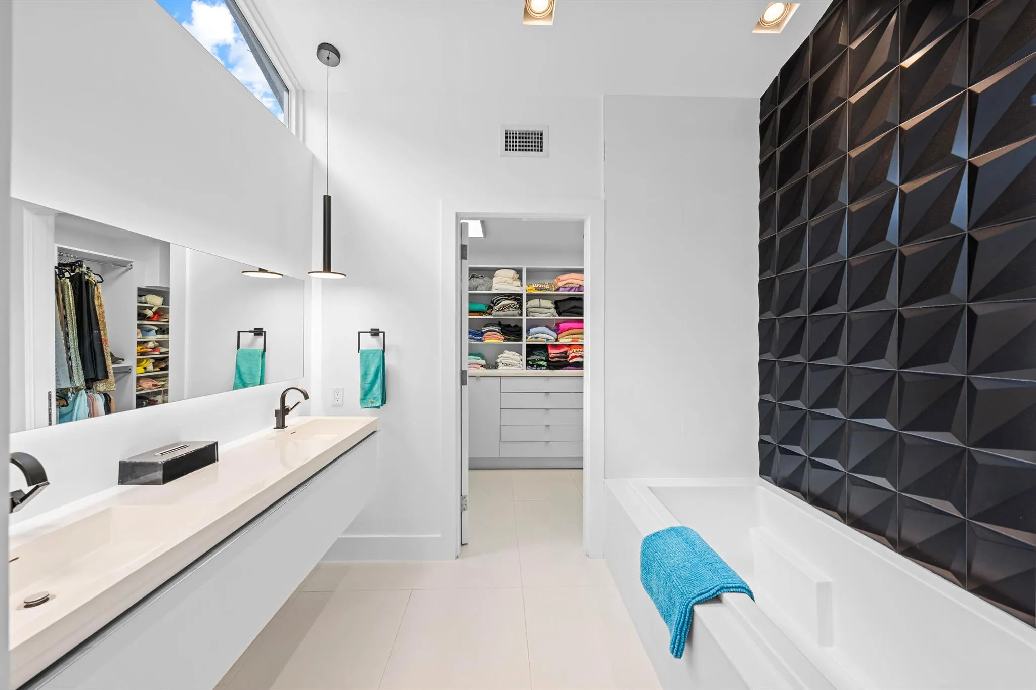 7047 San Sebastian Circle