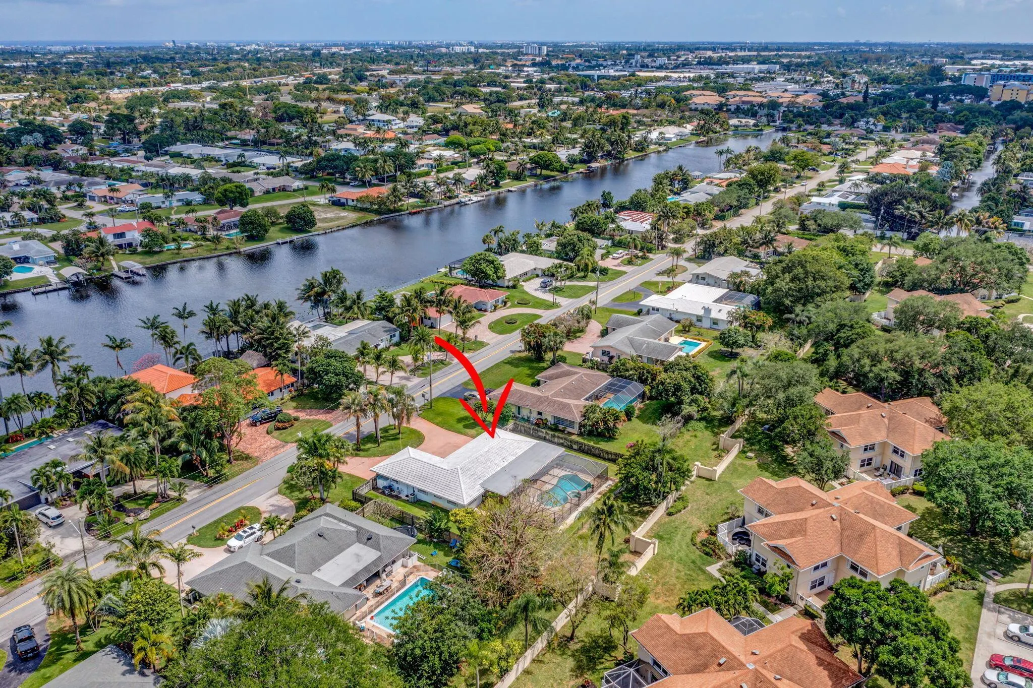 8111 W Lake Drive