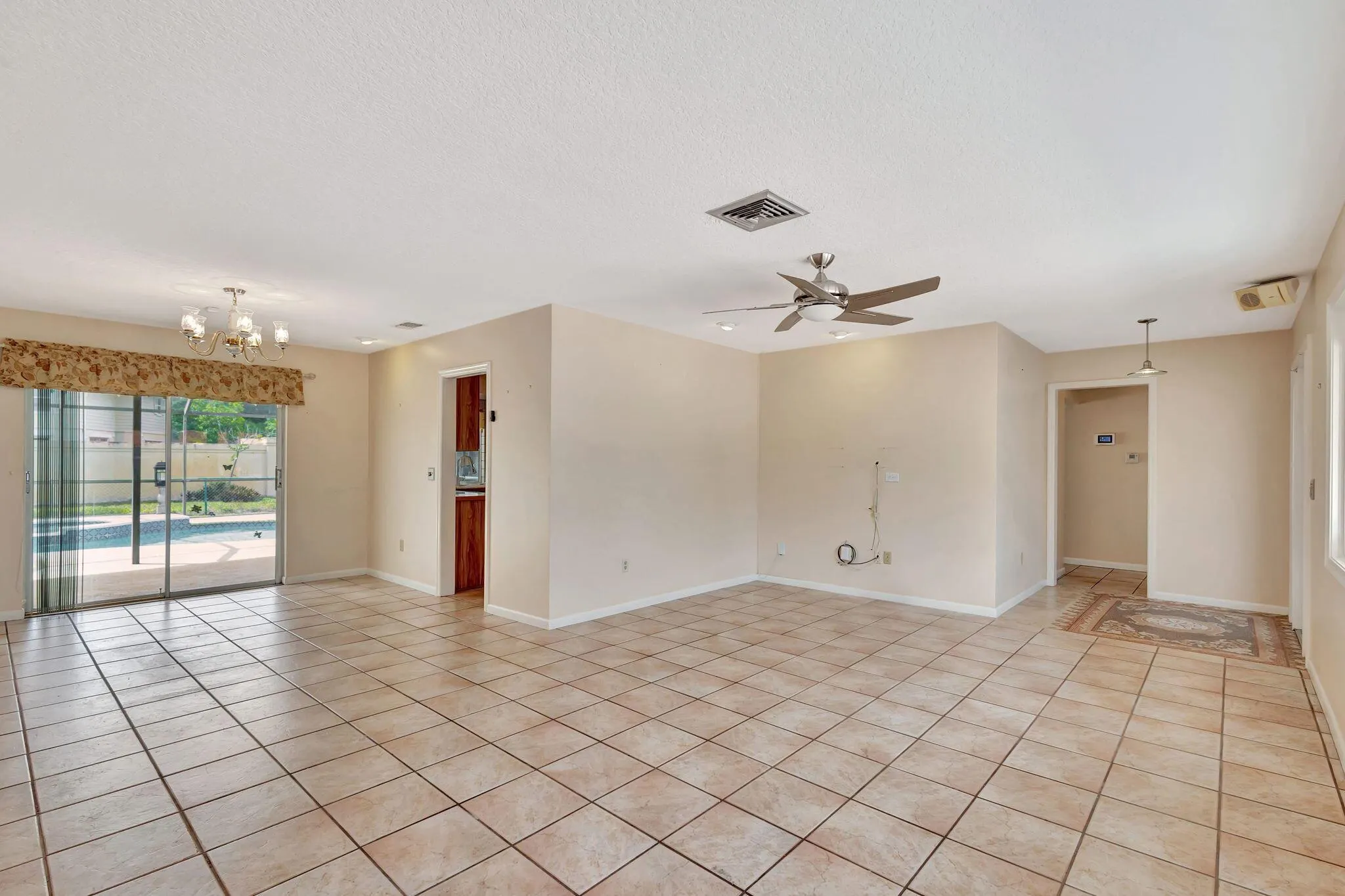 8111 W Lake Drive