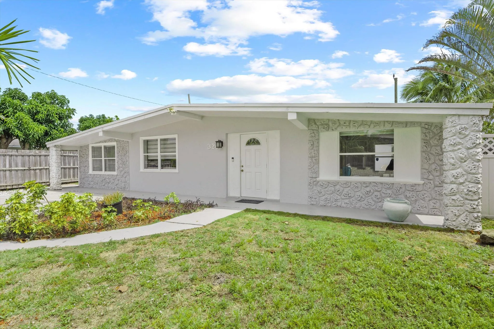 326 Glen Arbor Terrace