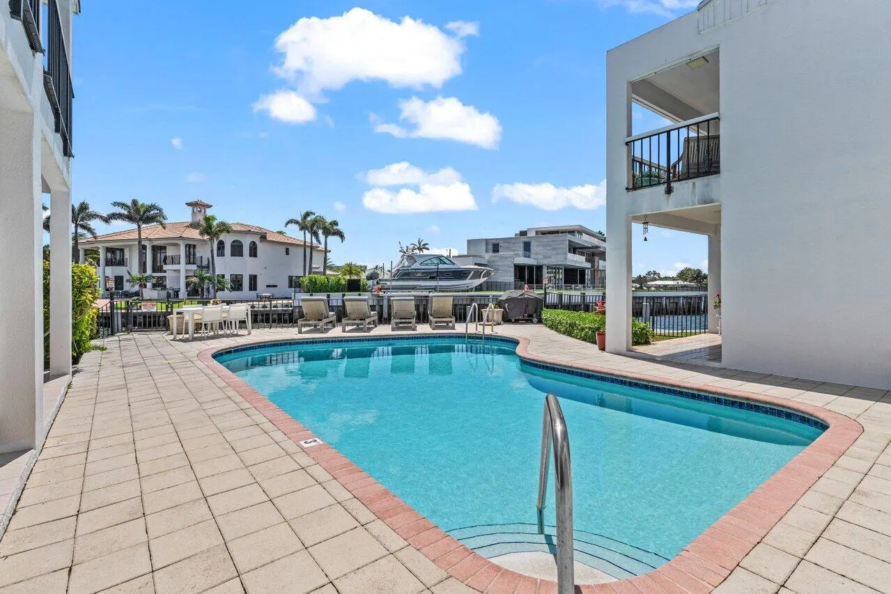 1102 Highland Beach Drive, #1w