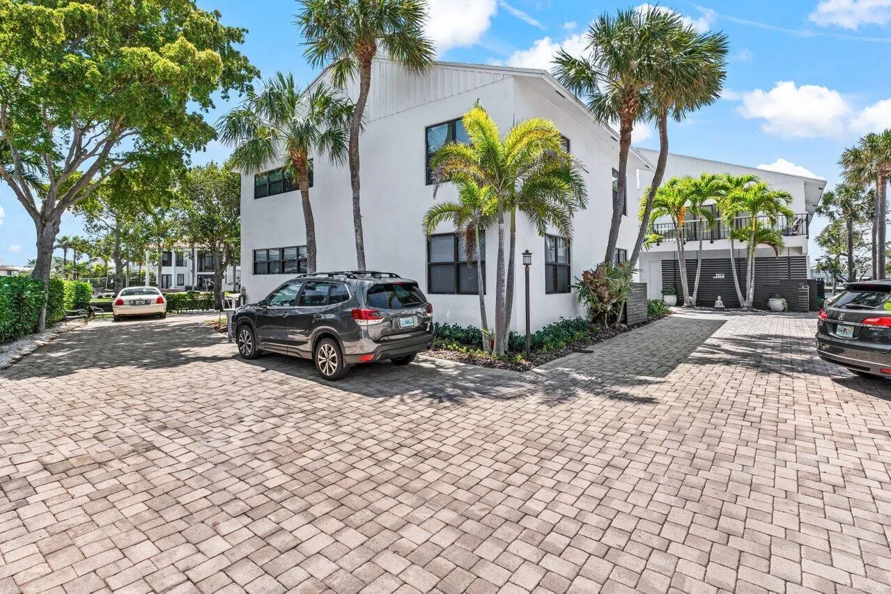 1102 Highland Beach Drive, #1w