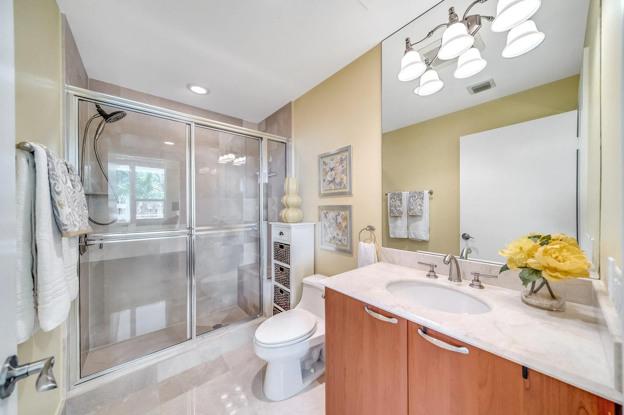 701 SE 21st Avenue, #301