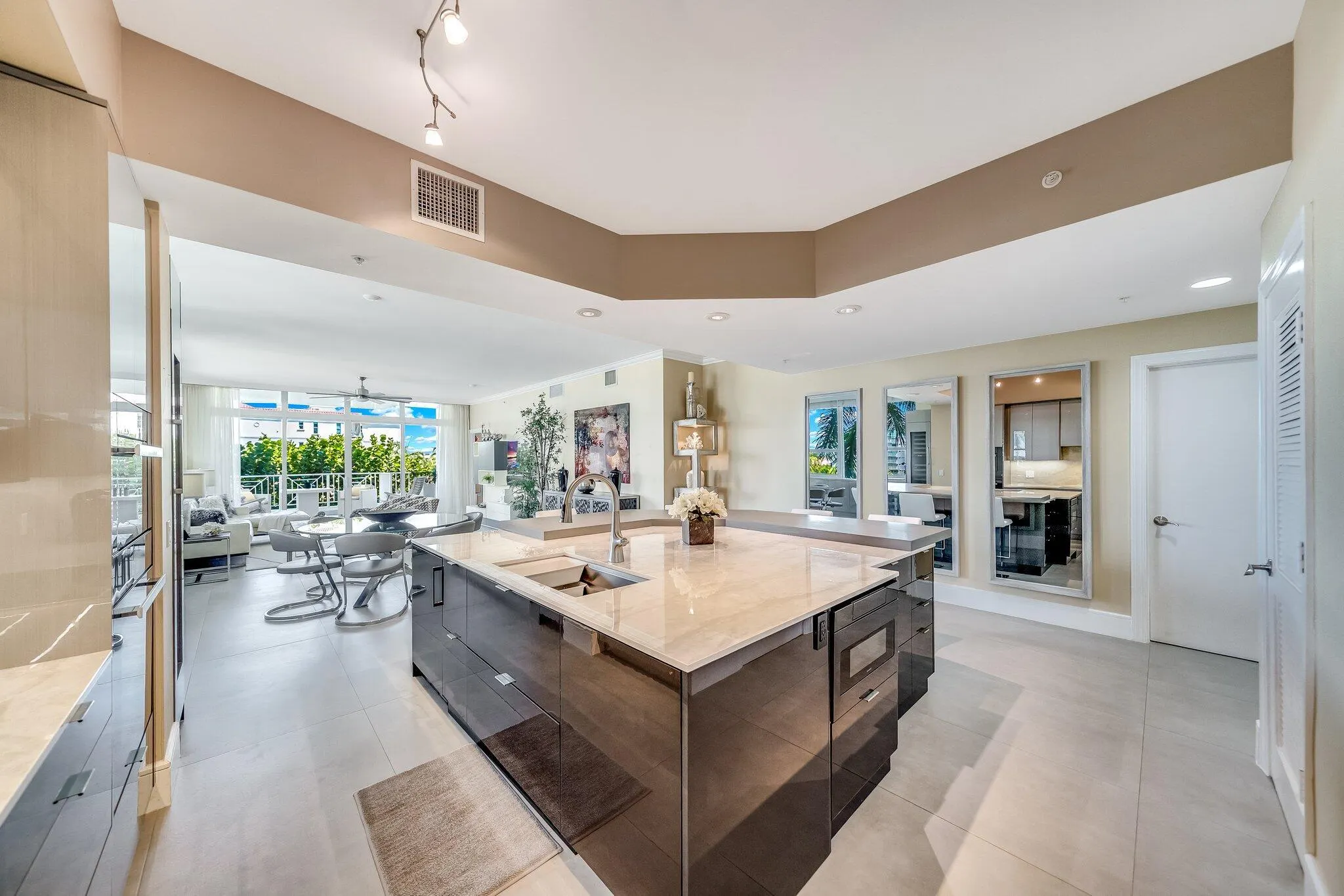 701 SE 21st Avenue, #301
