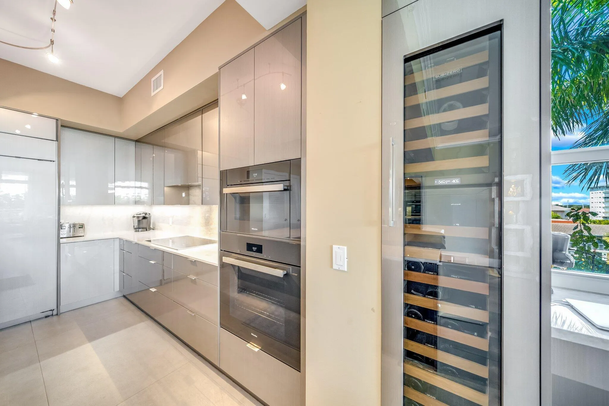 701 SE 21st Avenue, #301
