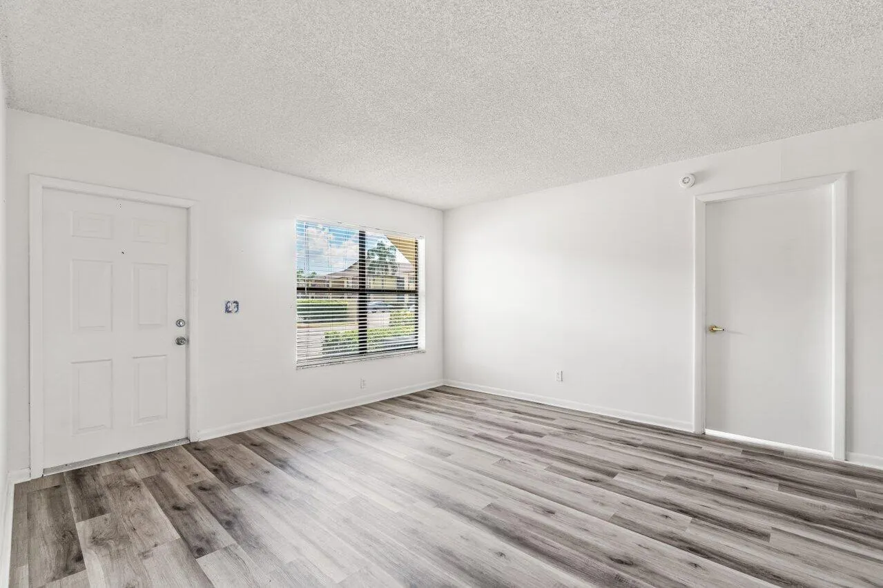 10029 Winding Lake Road, #101