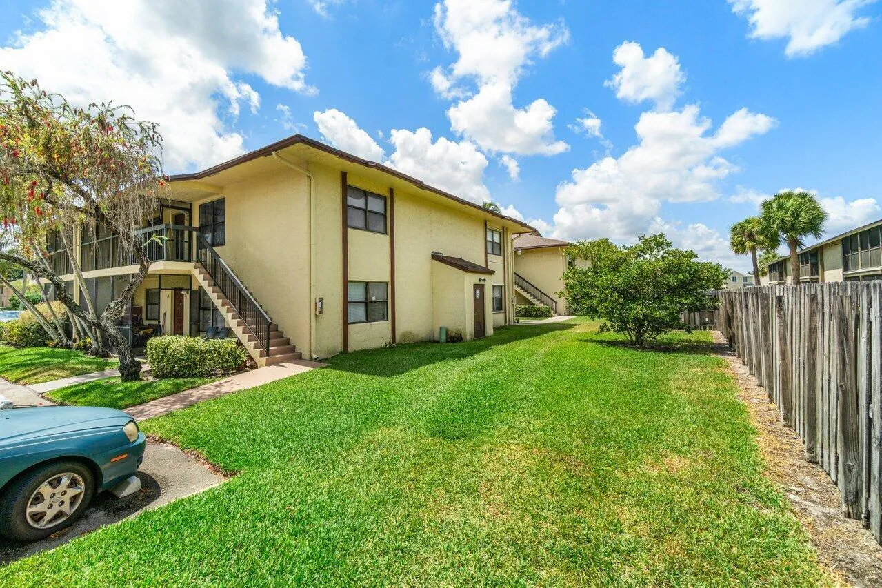 10029 Winding Lake Road, #101