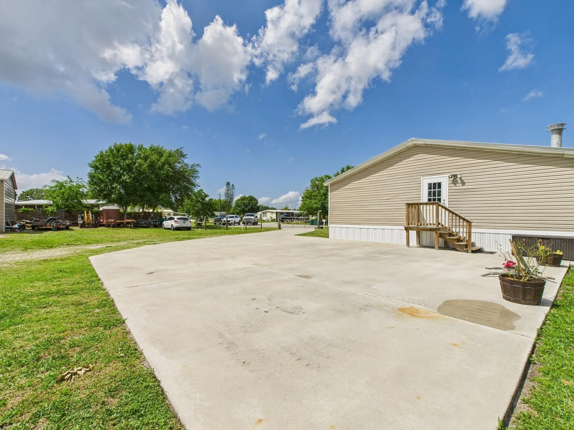 2452 SE 21st Terrace