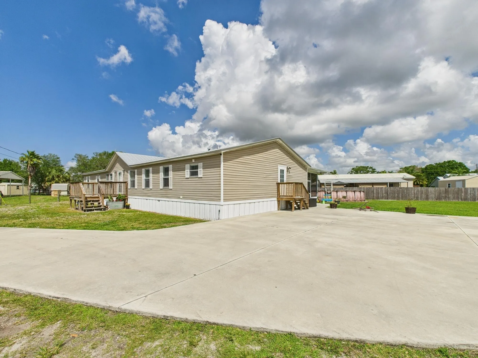 2452 SE 21st Terrace