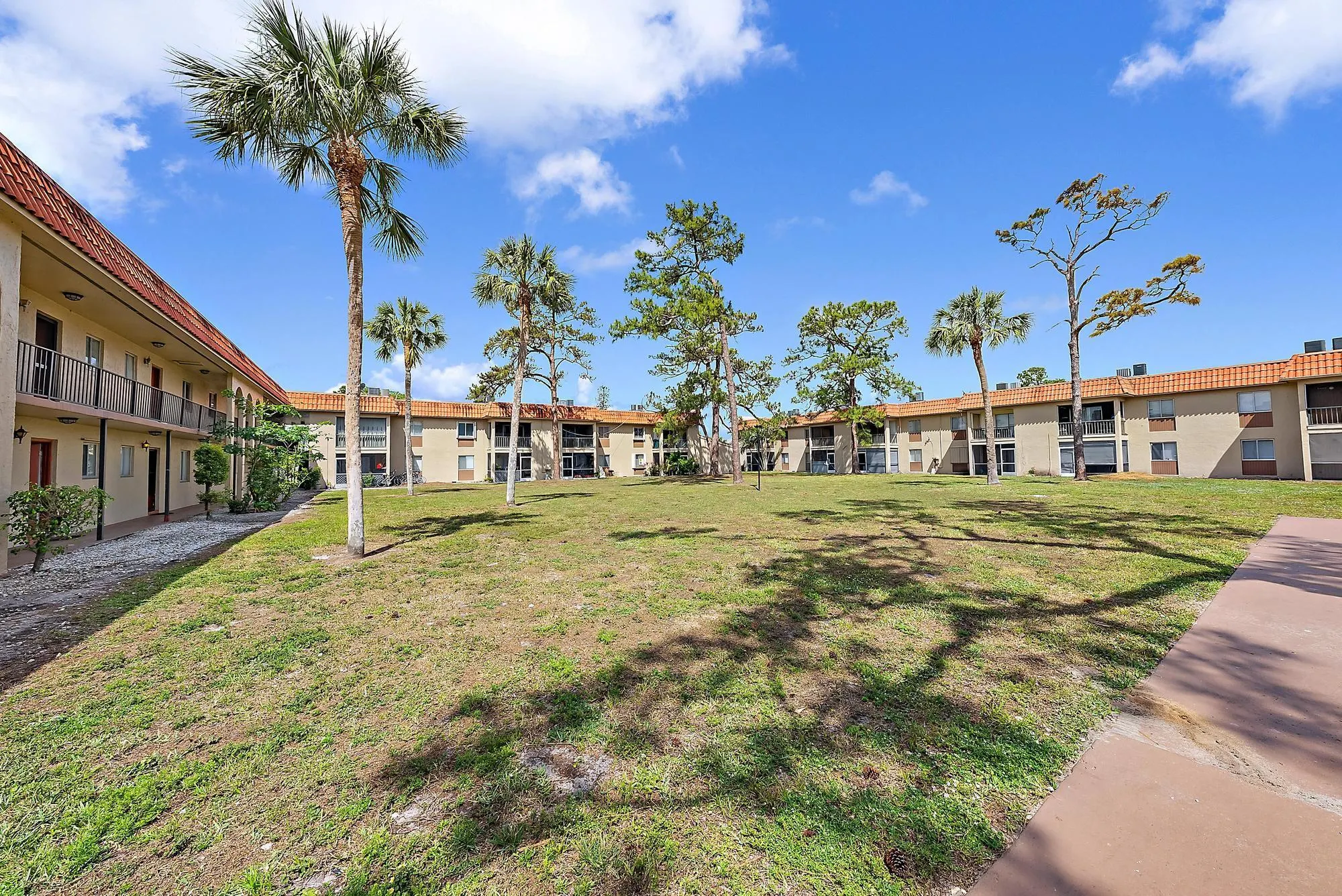6120 NE Forest Hill Boulevard, #103