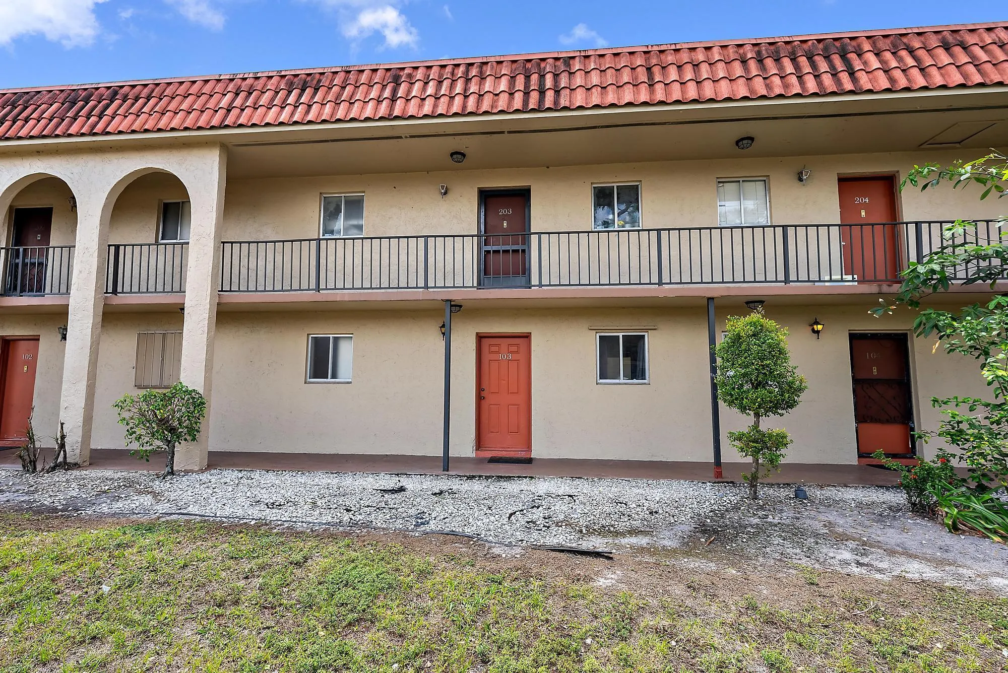 6120 NE Forest Hill Boulevard, #103