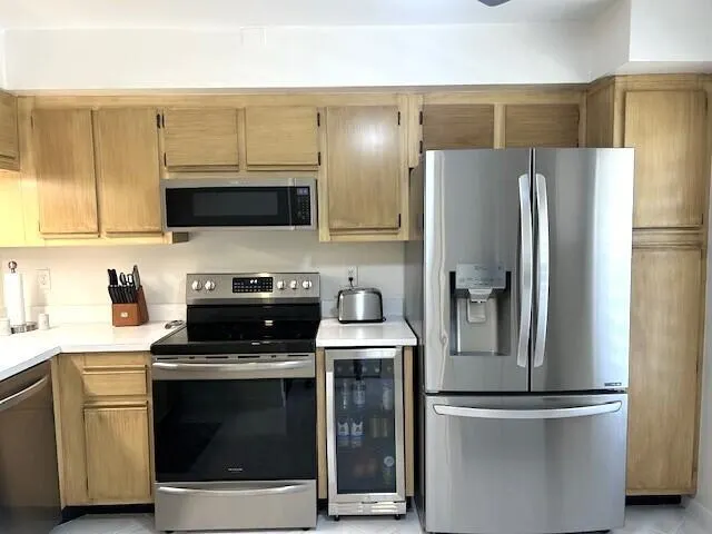 1207 S Lakes End Drive, #E-2