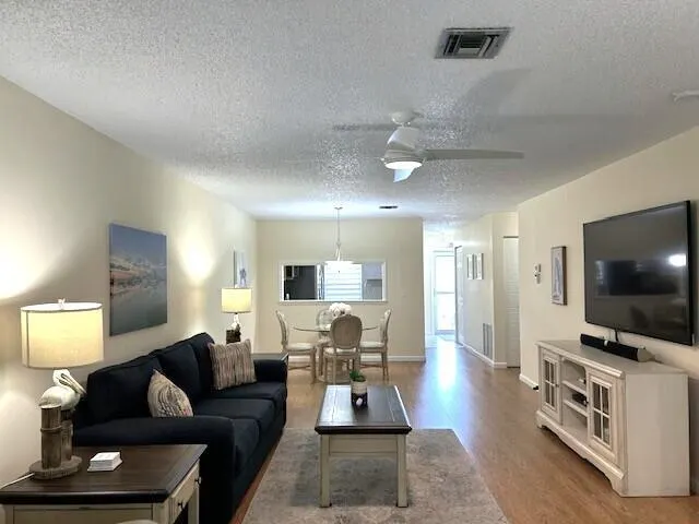 1207 S Lakes End Drive, #E-2