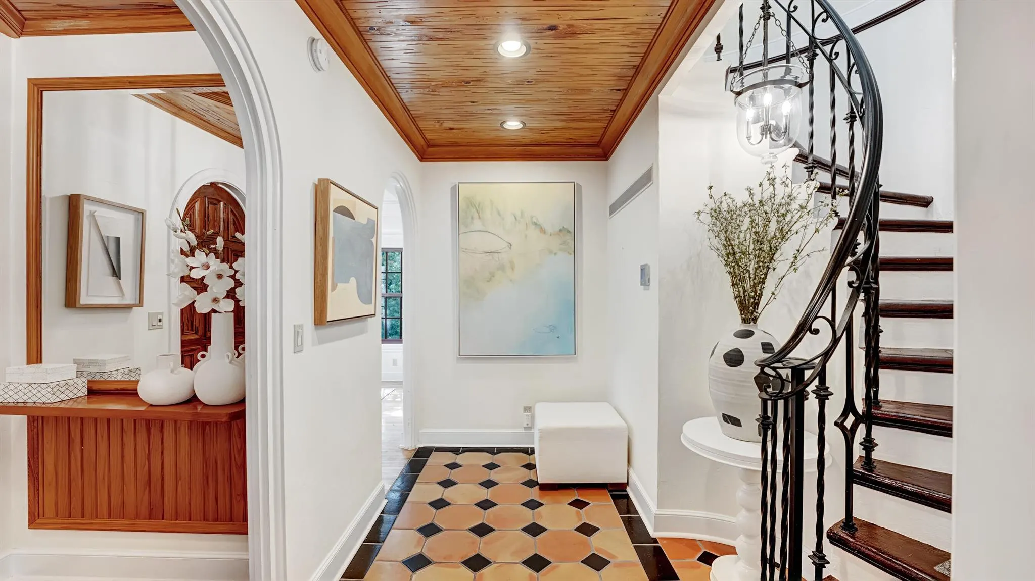 225 Pershing Way