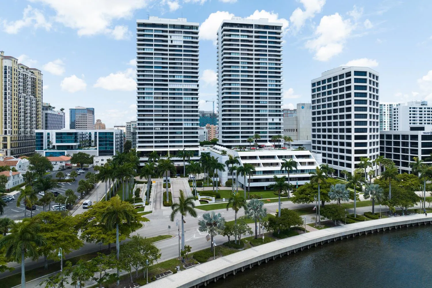 529 S Flagler Drive, #25f