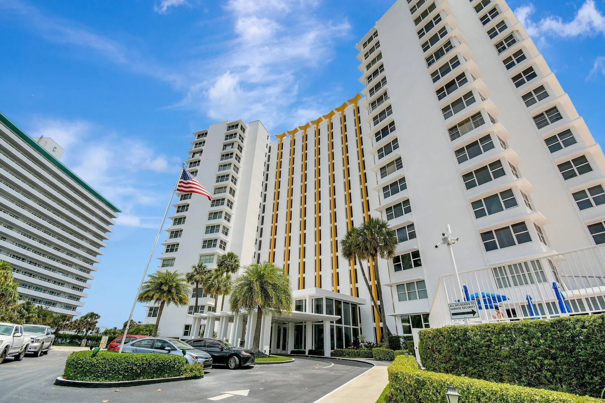3900 N Ocean Drive, #1c