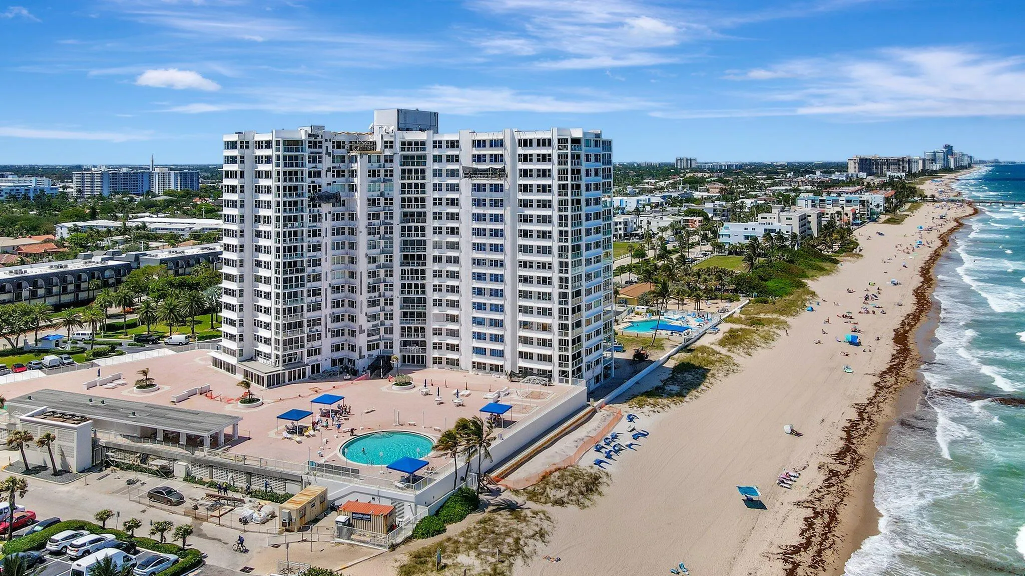3900 N Ocean Drive, #1c