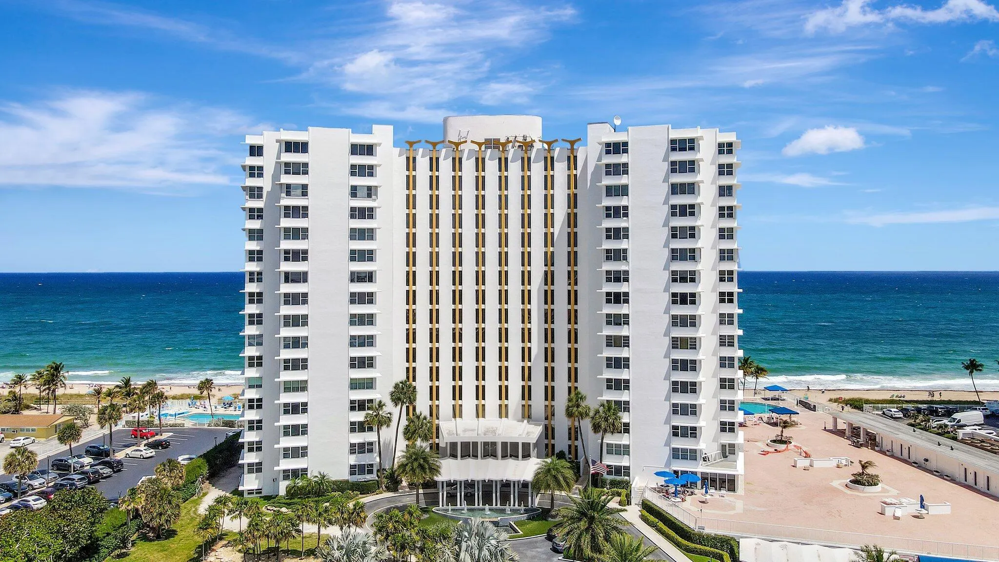 3900 N Ocean Drive, #1c