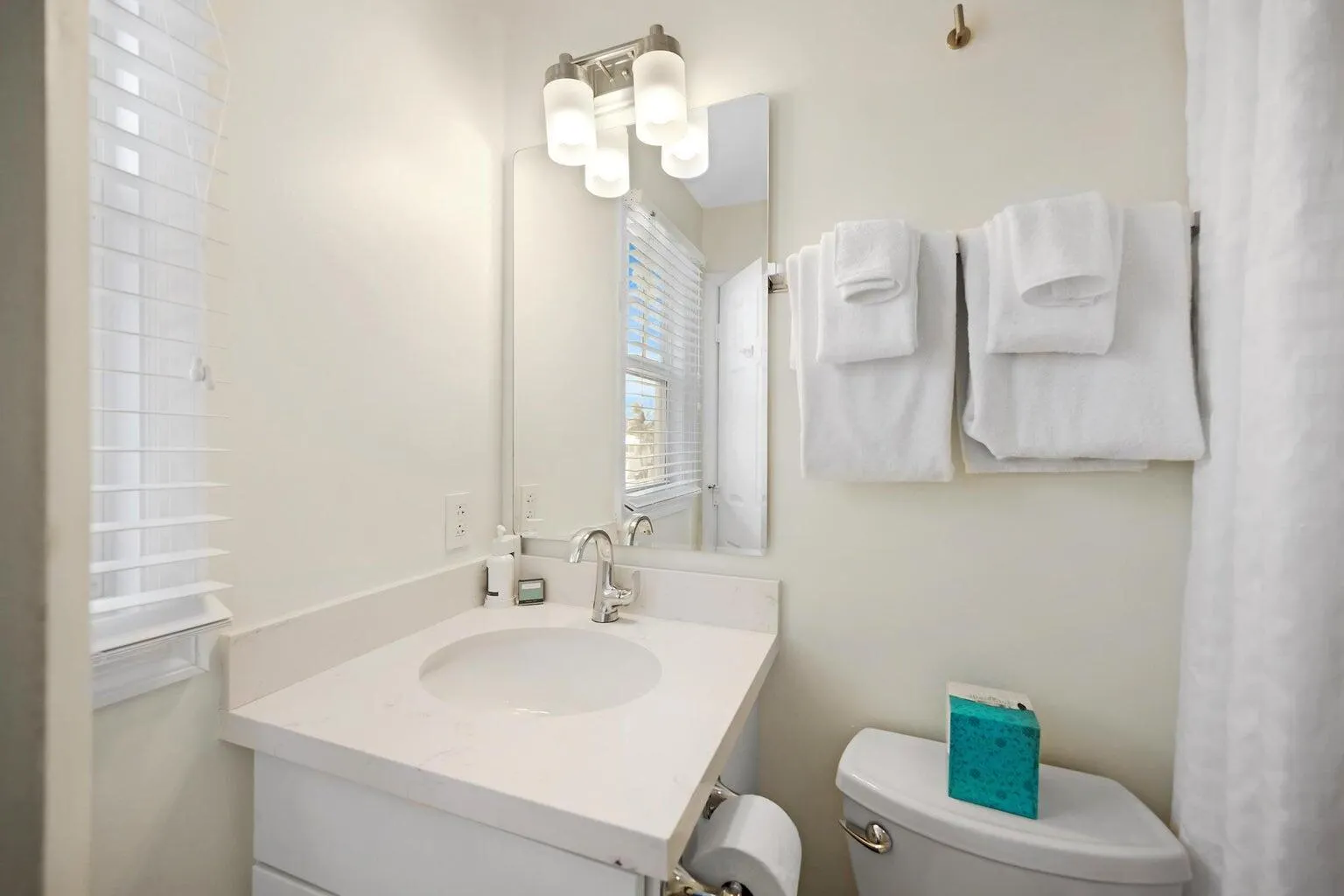 7041 Harbor Village Drive