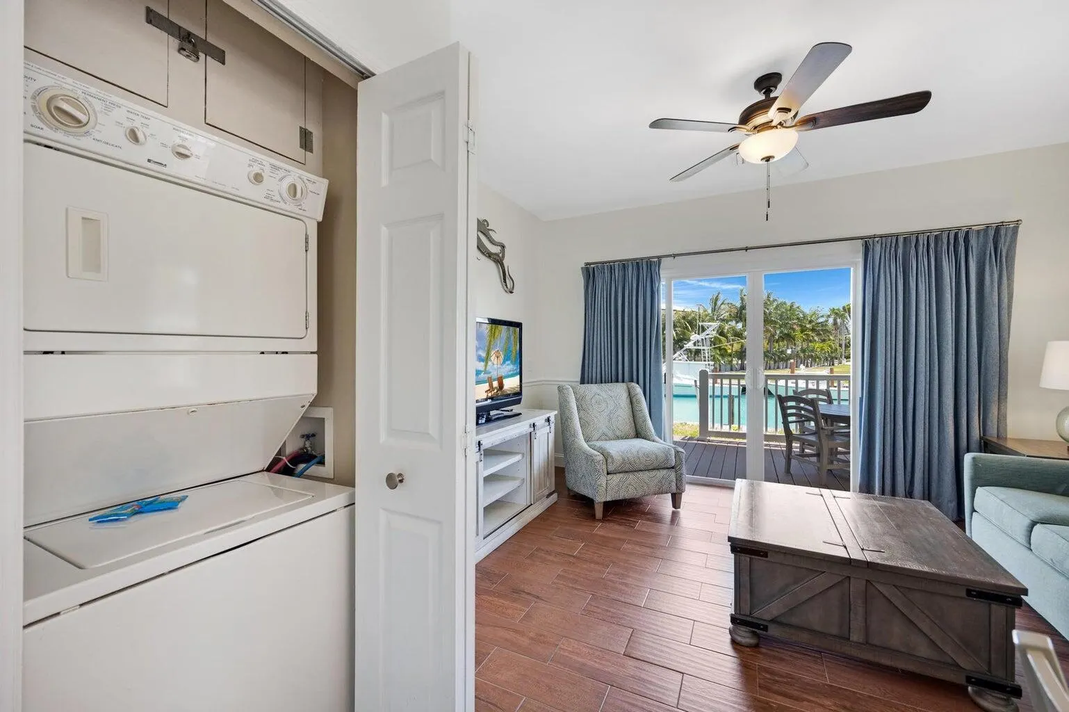 7041 Harbor Village Drive