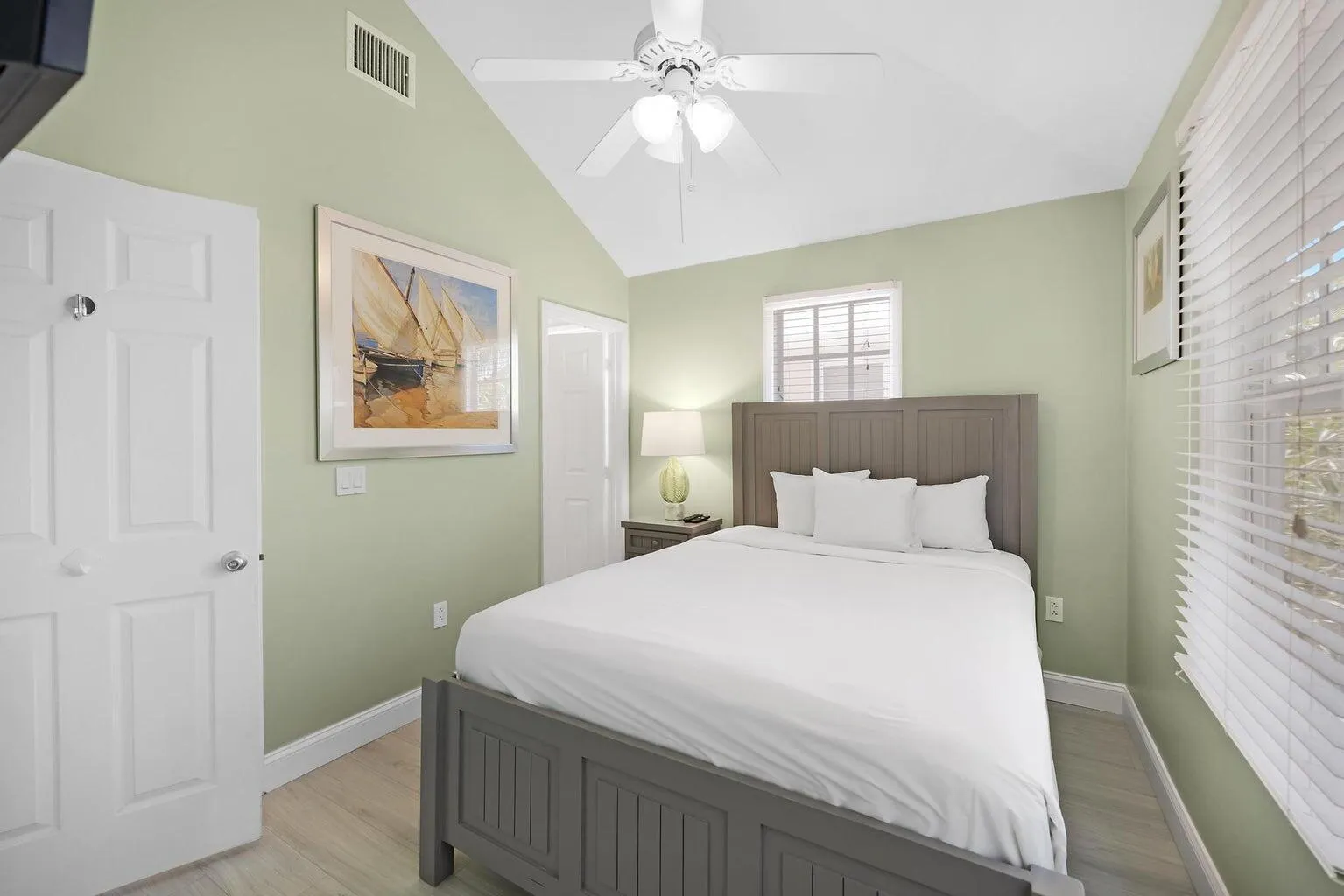 7041 Harbor Village Drive