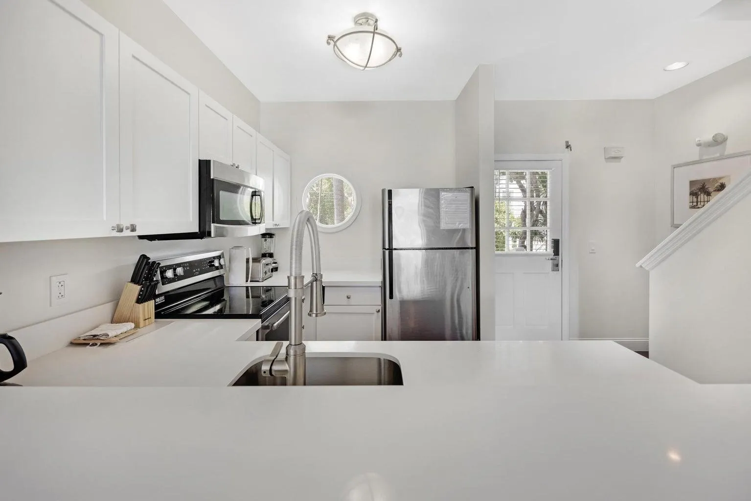 7041 Harbor Village Drive