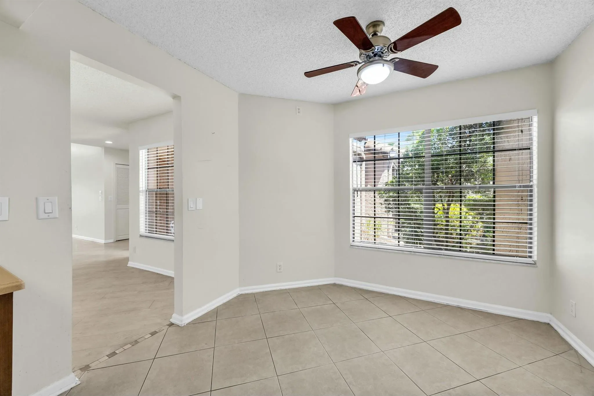 11206 Applegate Circle