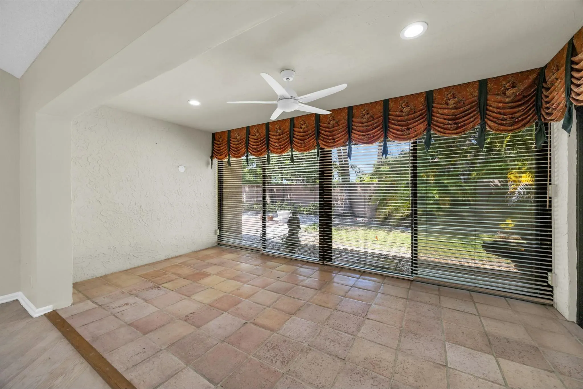 11206 Applegate Circle