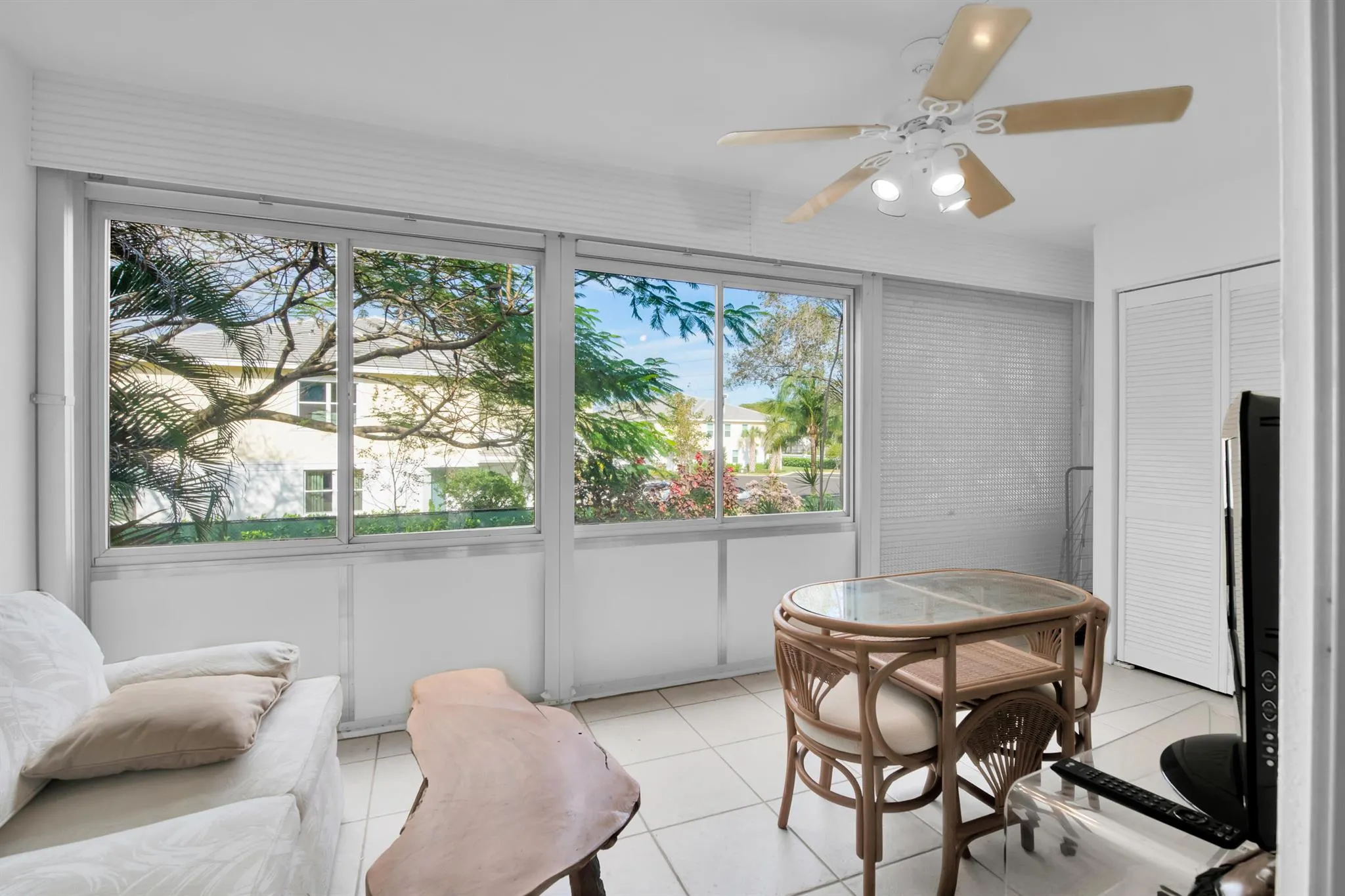 250 Richmond F, #250