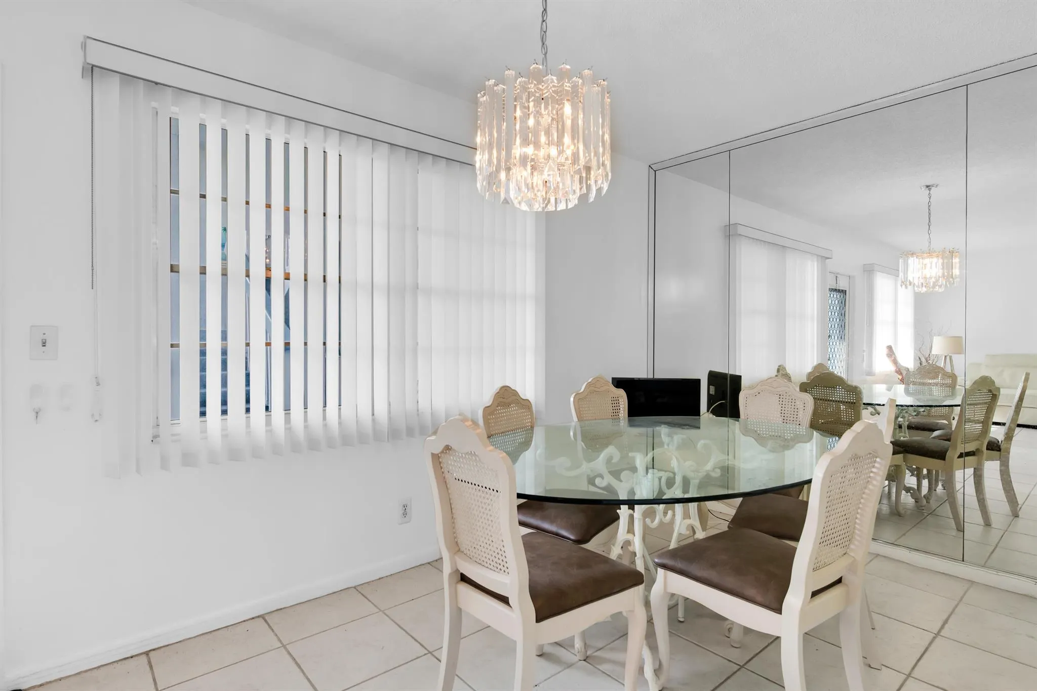 250 Richmond F, #250
