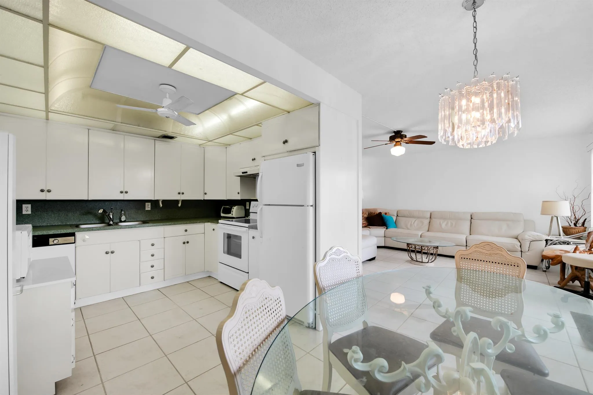 250 Richmond F, #250