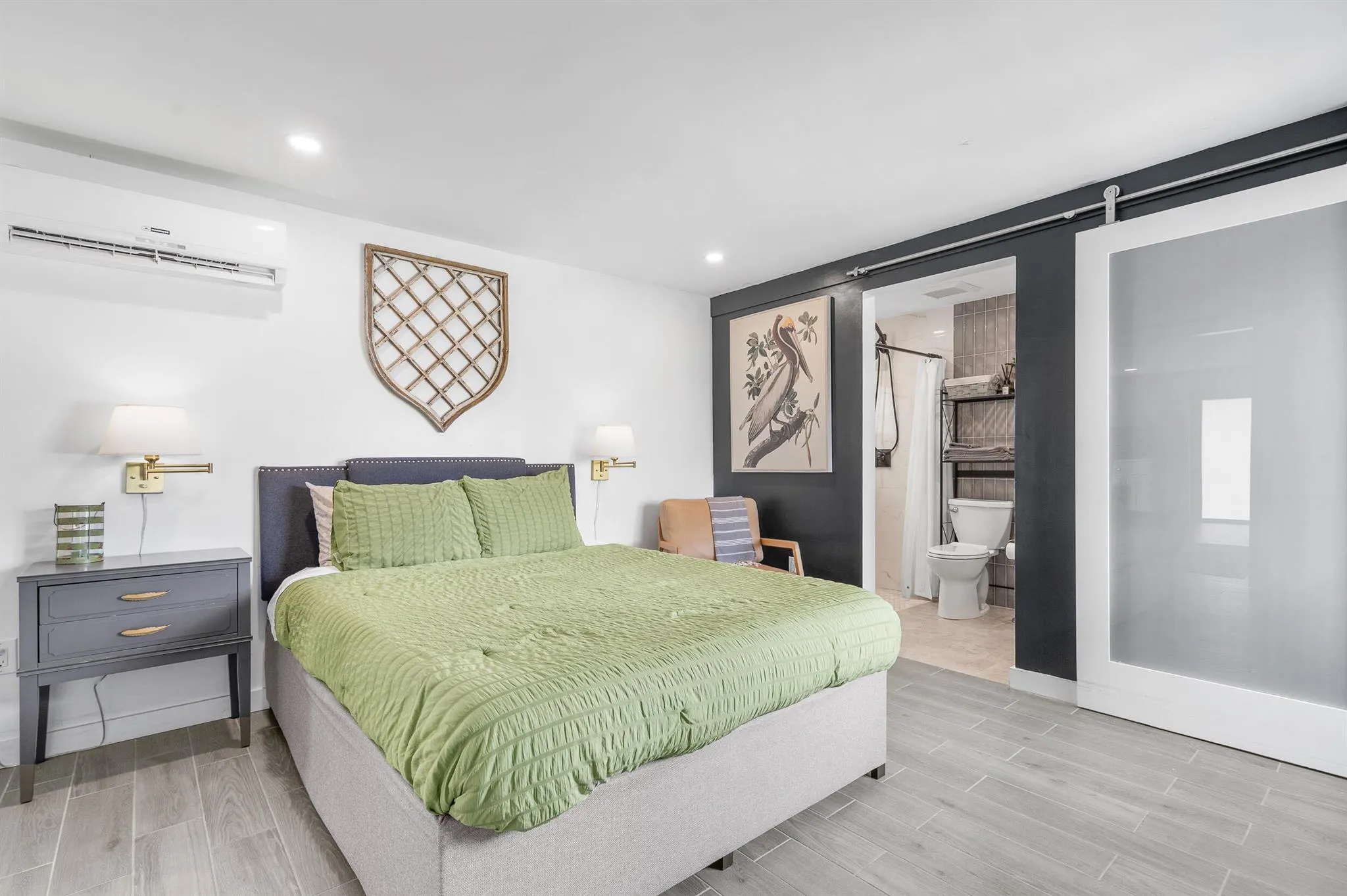 14 NE 26 Court