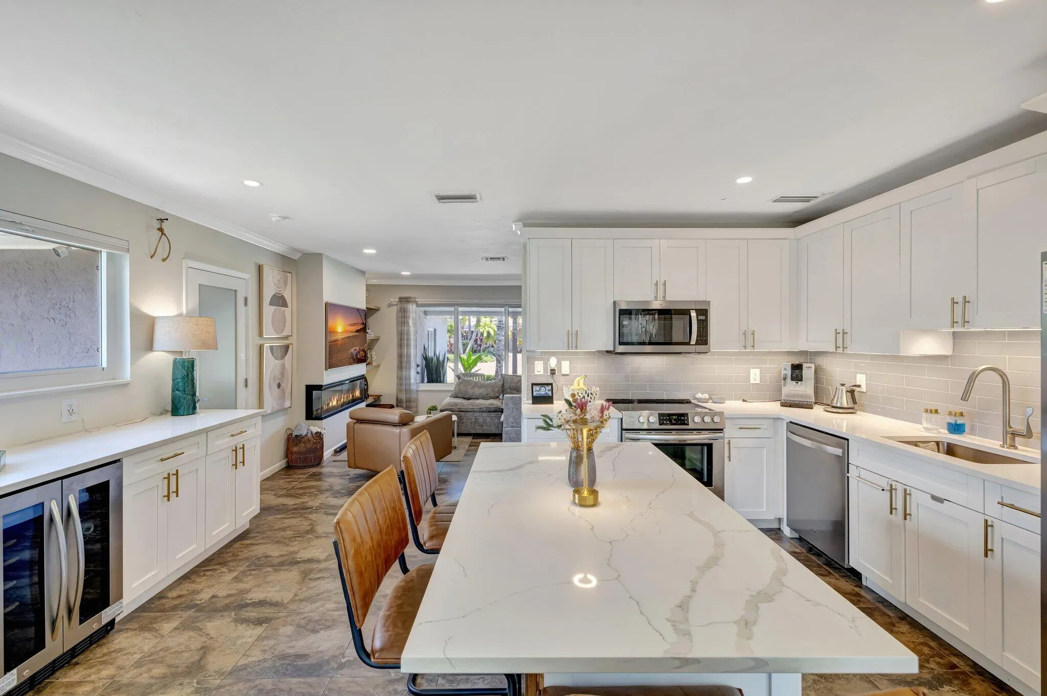 14 NE 26 Court