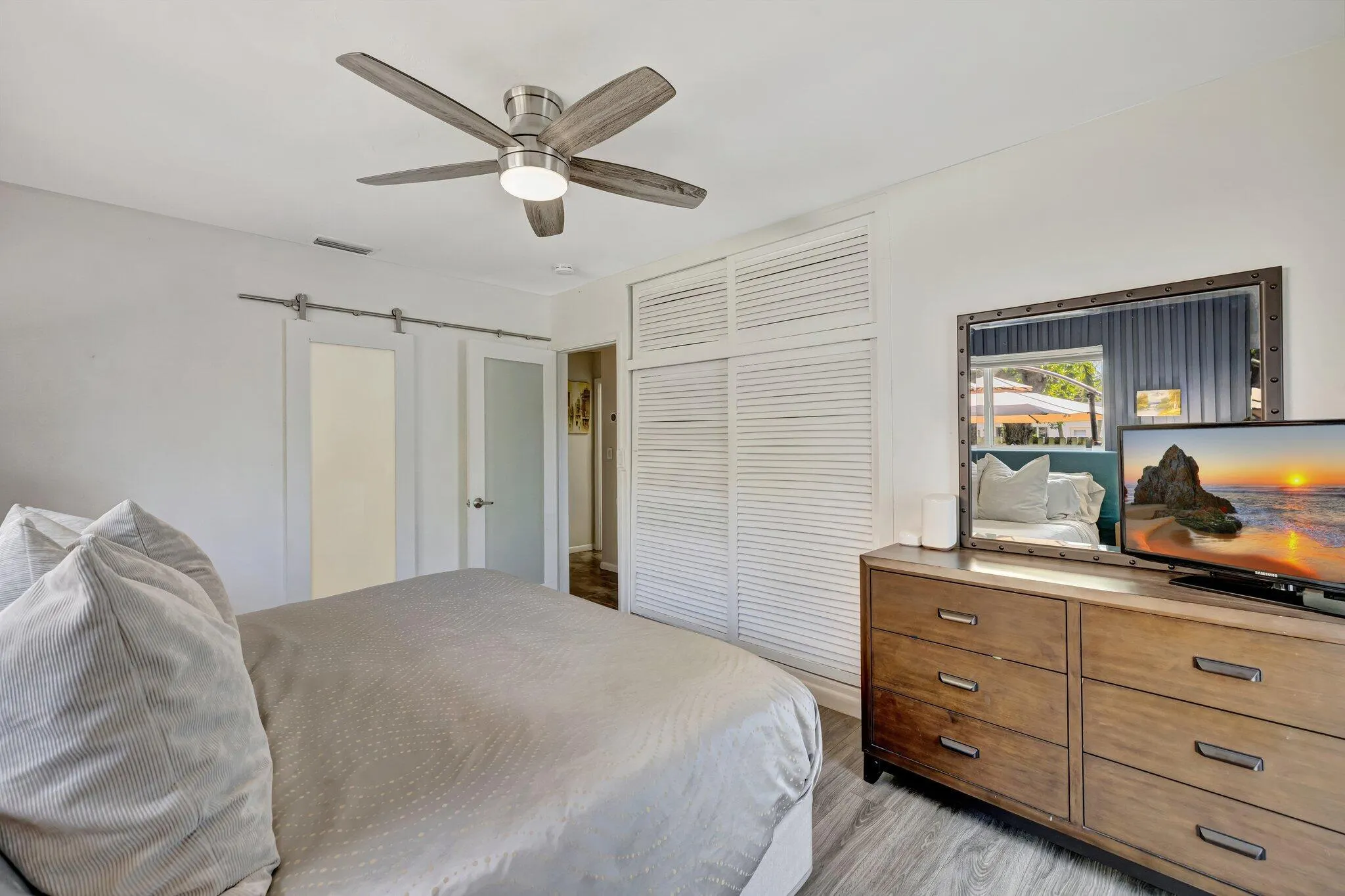14 NE 26 Court