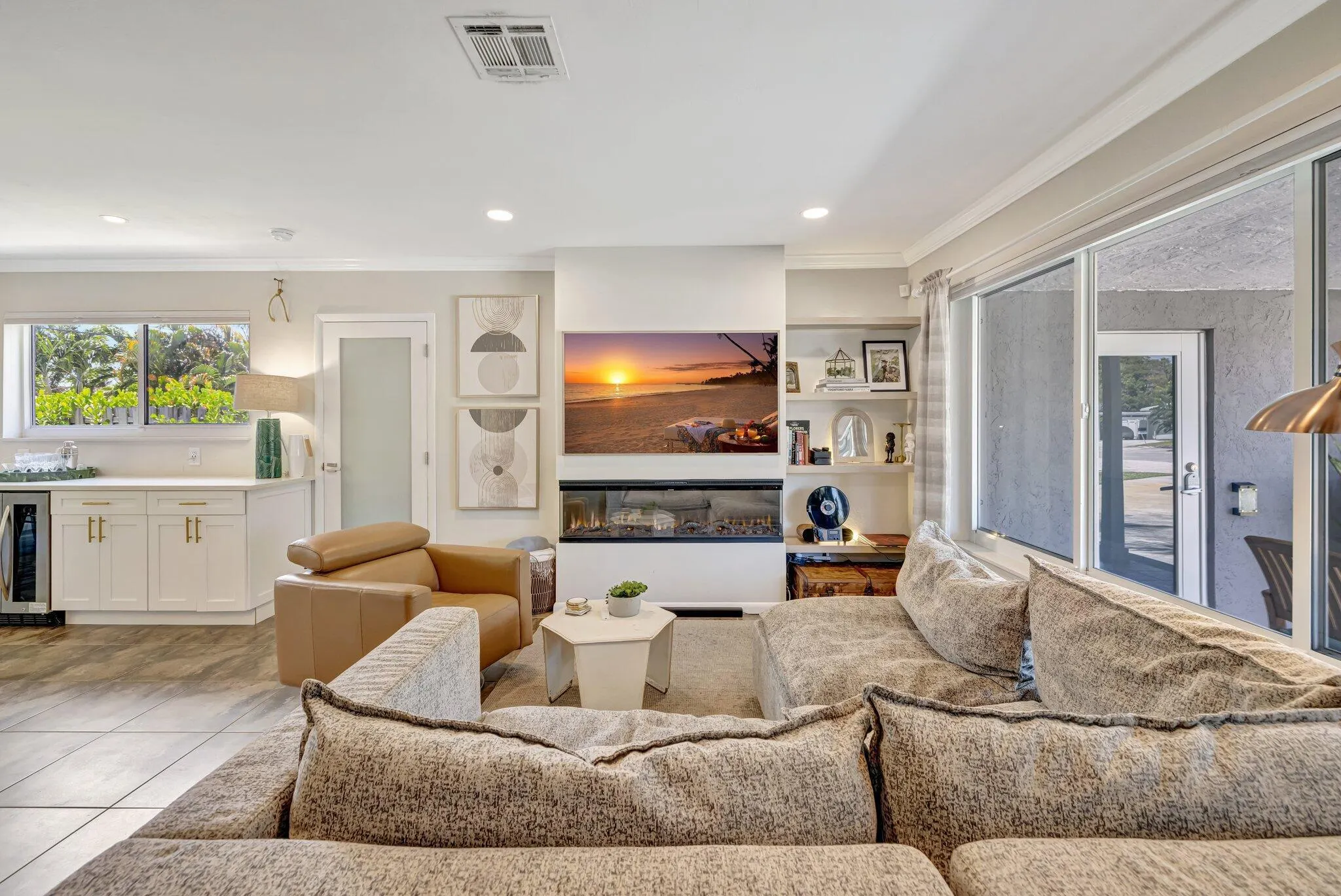 14 NE 26 Court