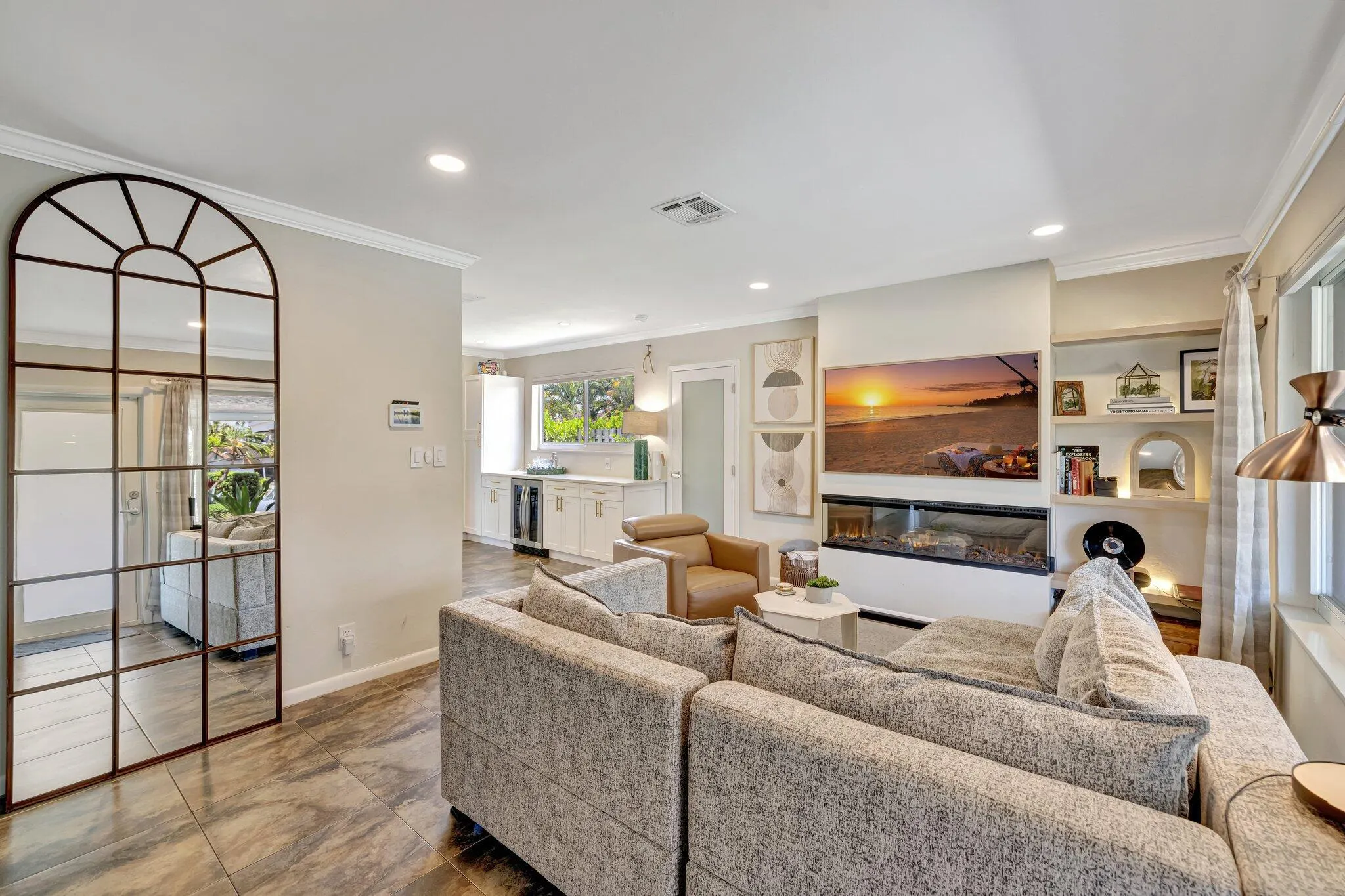 14 NE 26 Court
