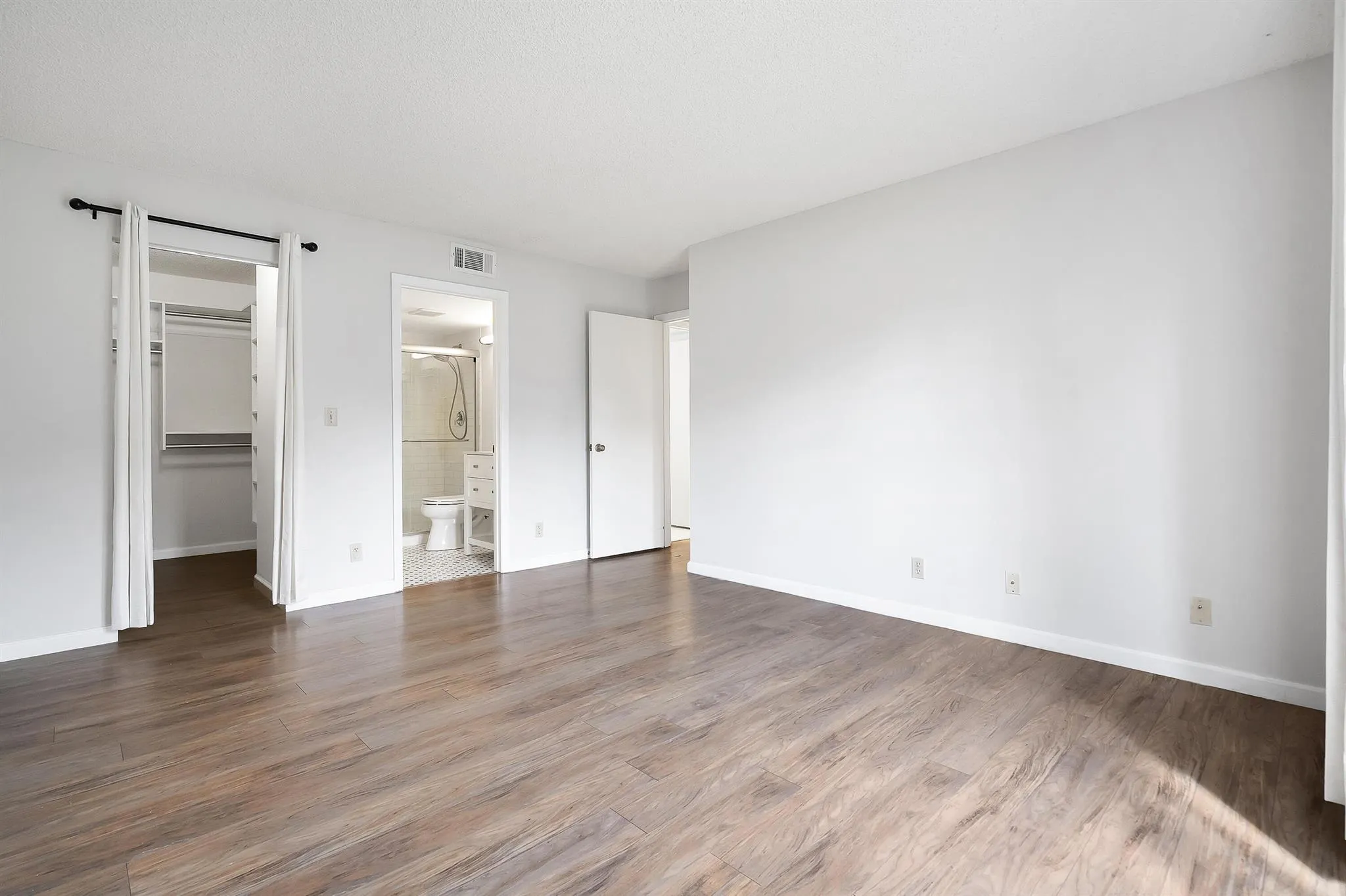 1605 SW Silver Pine Way, #C1