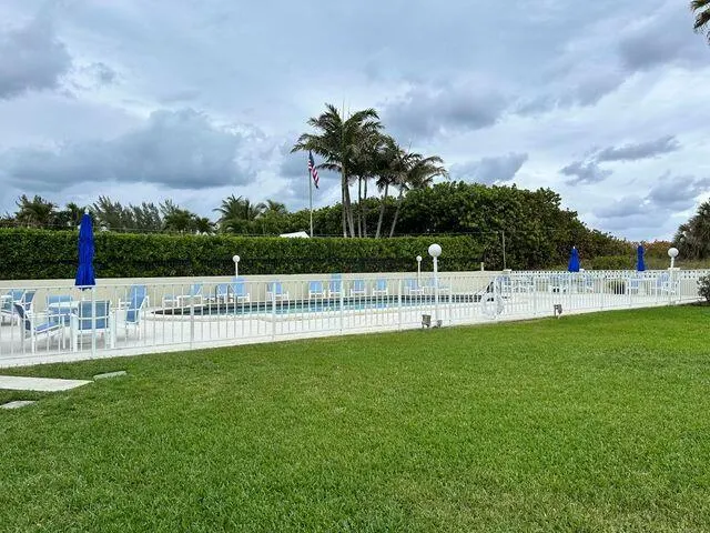 125 S Ocean Avenue, #207