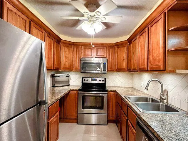 125 S Ocean Avenue, #207